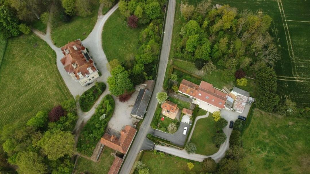 Aux Portes Du Chateau Cottage Intimiste Et Cosy A L'Abri Des Regards Propice A La Detente Rinxent Bagian luar foto