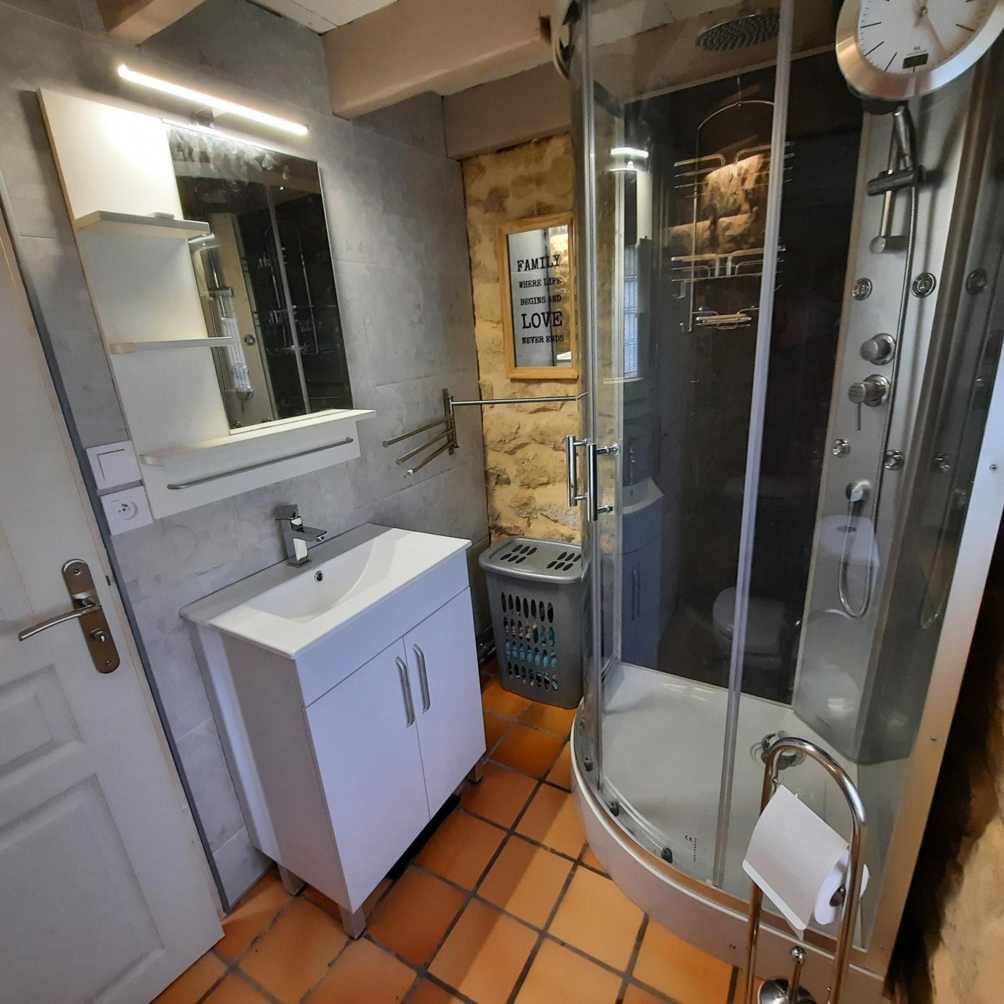 Aux Portes Du Chateau Cottage Intimiste Et Cosy A L'Abri Des Regards Propice A La Detente Rinxent Bagian luar foto
